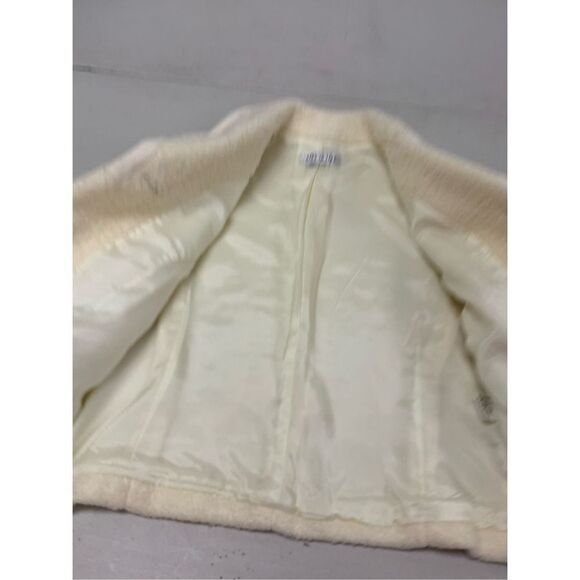 Furry Blazer   - Picture 6 of 9